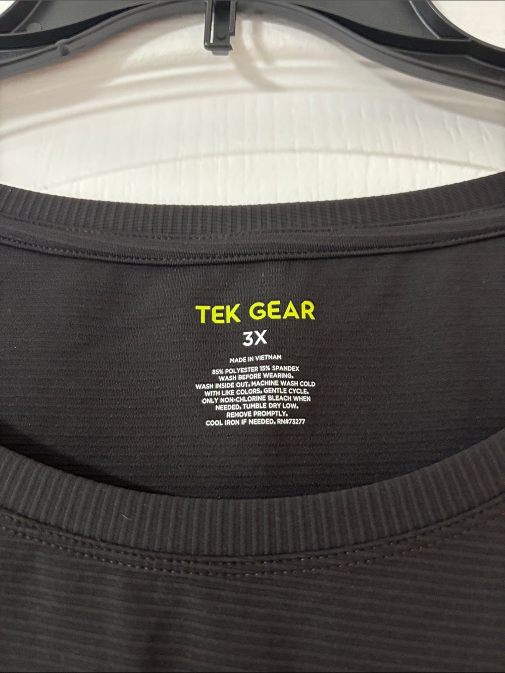 tek gear Women’s Black Ribbed Athletic Tank - Picture 3 of 5